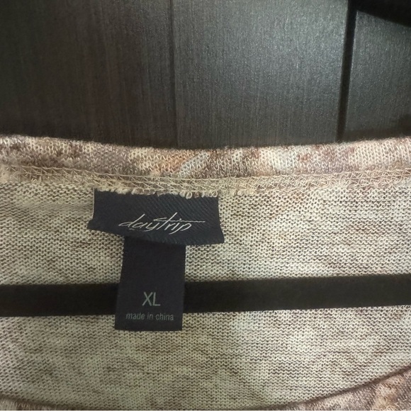 Daytrip Beige Patterned Blouse​ - Picture 3 of 4